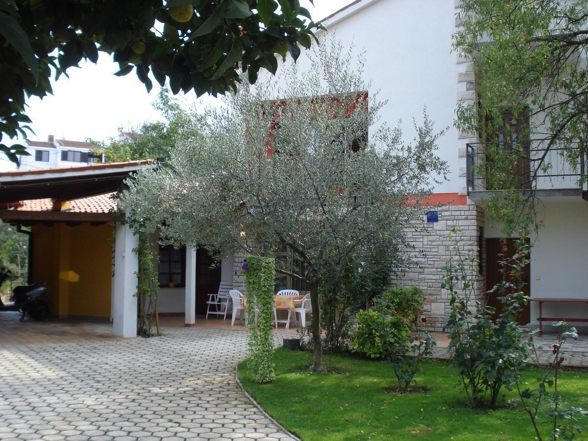 Sandra House With Apartment Umag Exterior foto