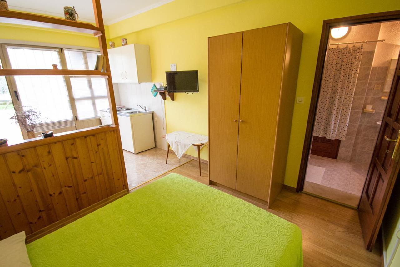 Sandra House With Apartment Umag Exterior foto
