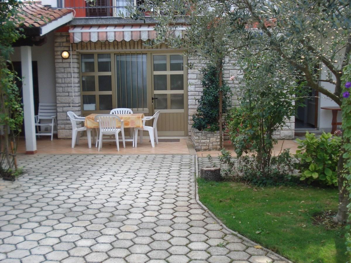 Sandra House With Apartment Umag Exterior foto